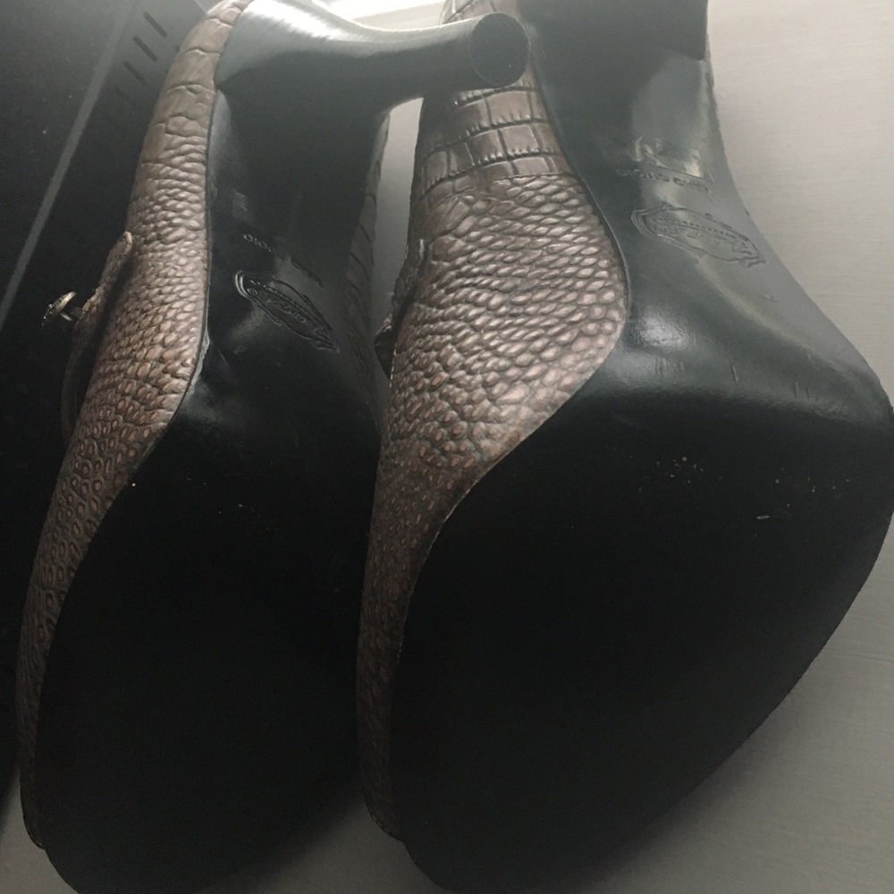 Hale Bob Heels, Like New! Wore Them Twice, Size 7 - image 3